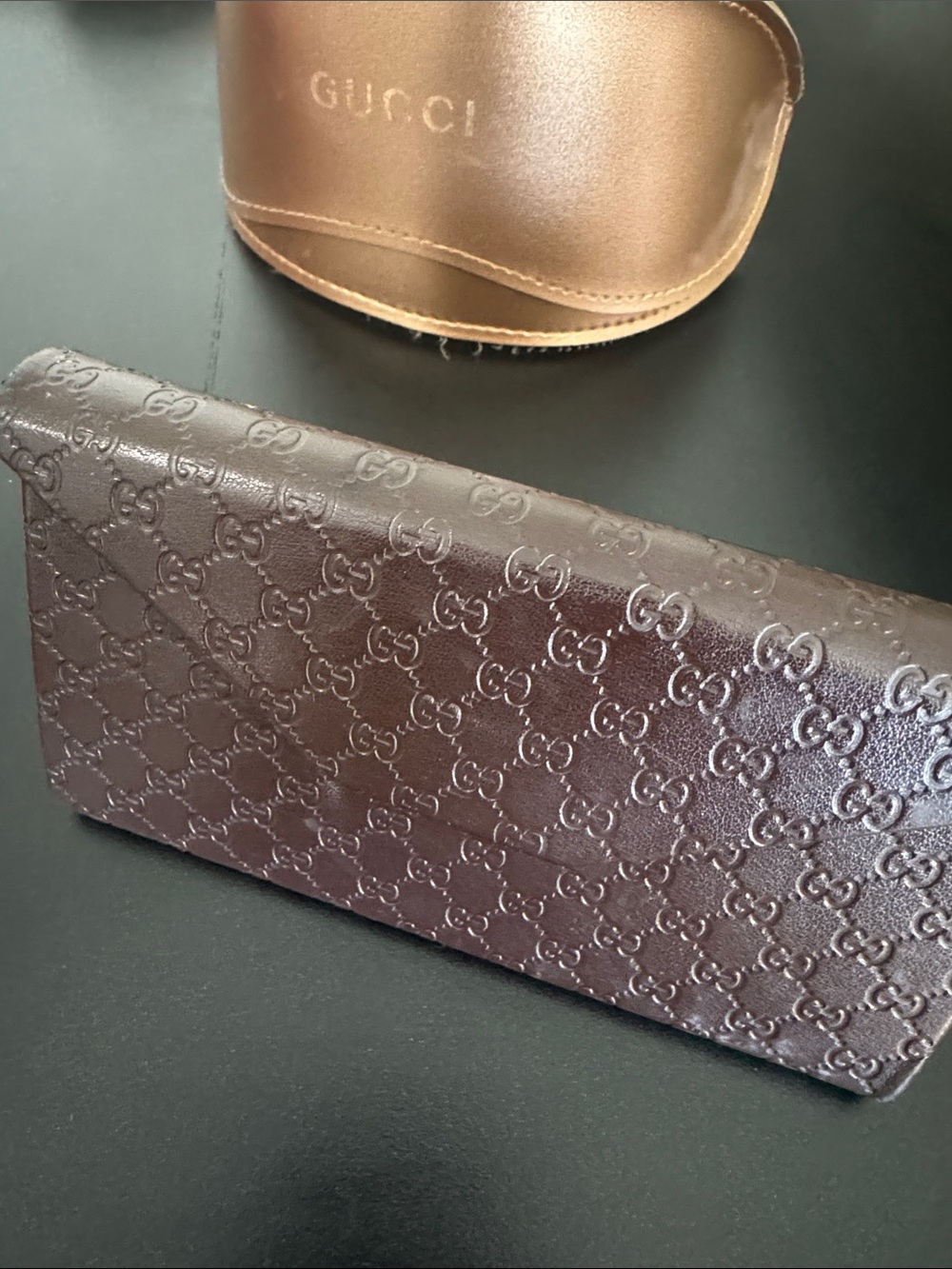 2 Gucci Embossed and Sunglass Cases, 1 hard brown and 1 engraved gold case - Picture 7 of 7